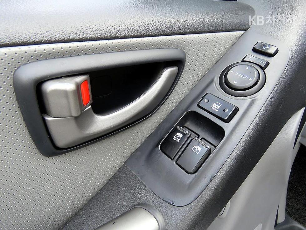 Hyundai Starex — miniaturë 8