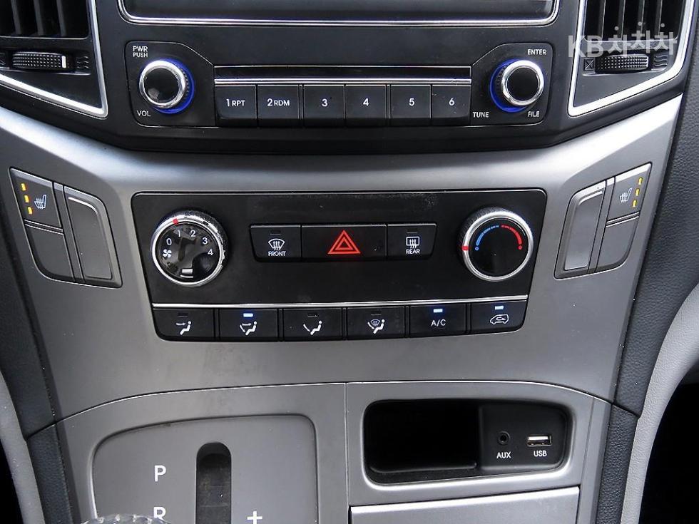 Hyundai Starex — miniaturë 13