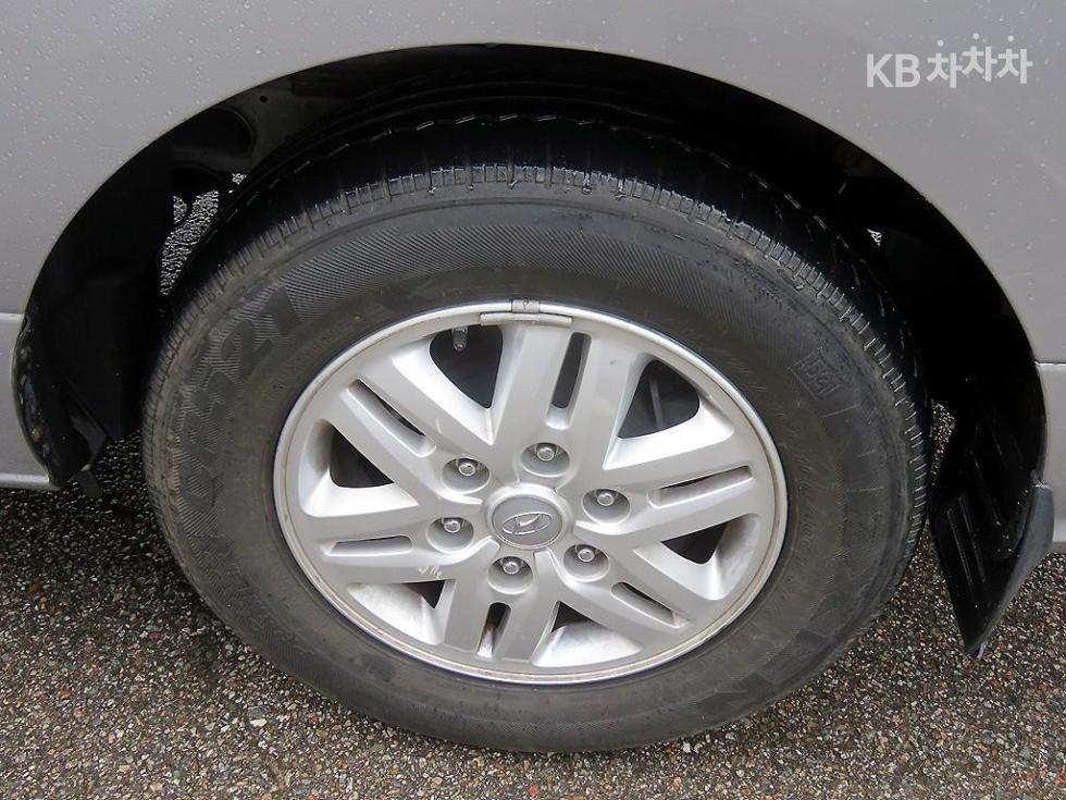Hyundai Starex — miniaturë 18