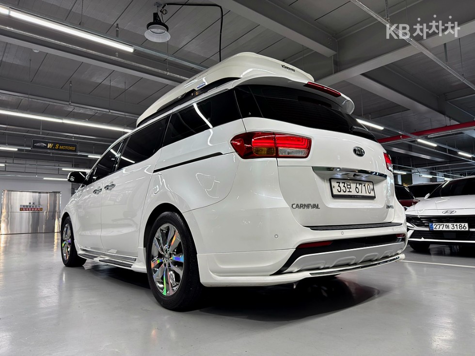 Kia Carnival — miniaturë 4