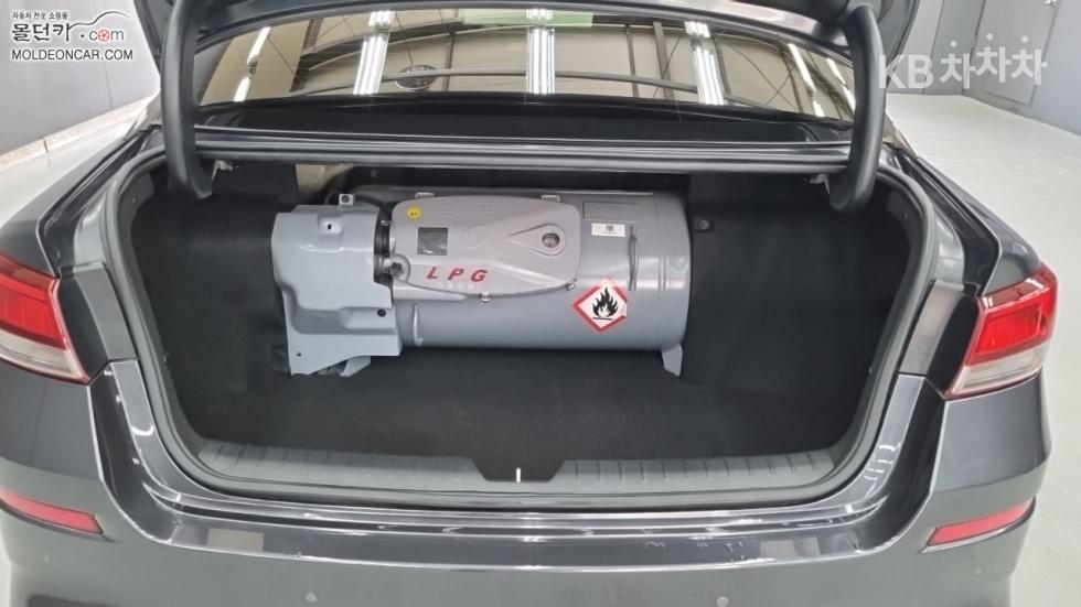 Kia K5 — miniaturë 18