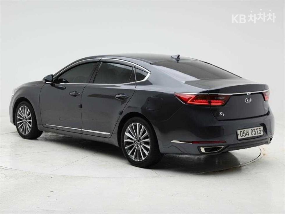 Kia K7 — miniaturë 4