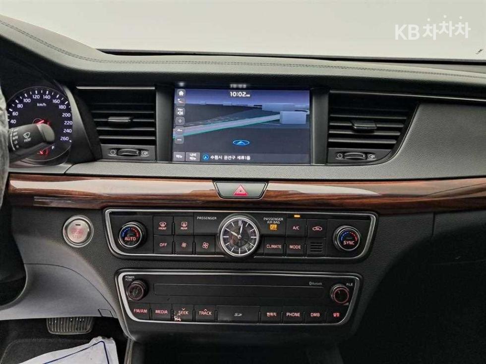 Kia K7 — miniaturë 9