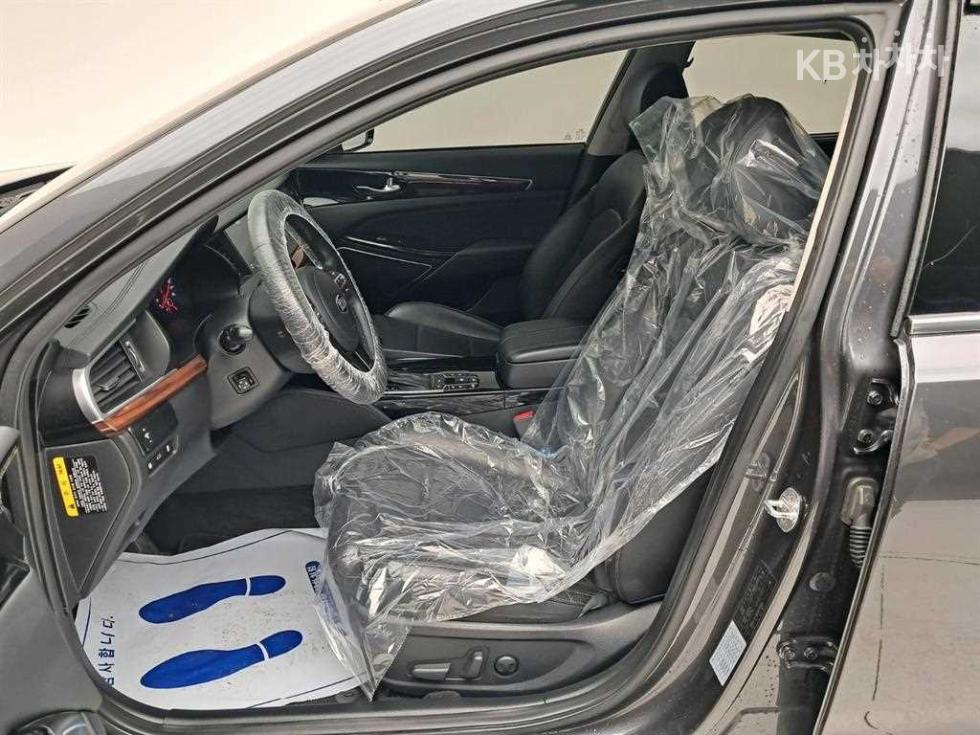 Kia K7 — miniaturë 11