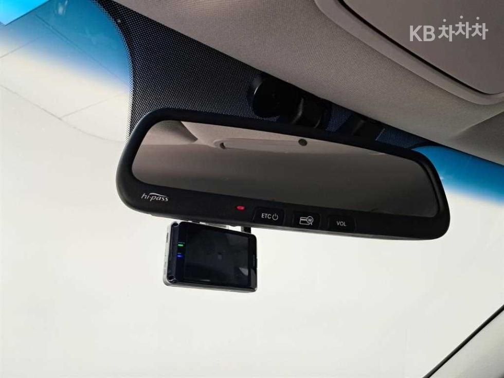 Kia K7 — miniaturë 16
