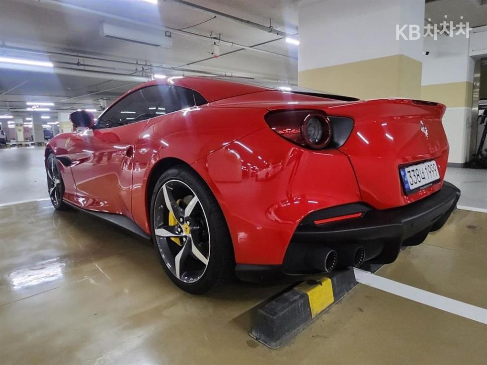 Ferrari Portofino — miniaturë 4