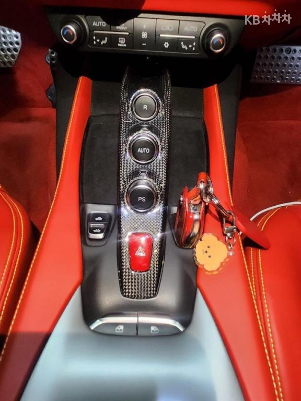 Ferrari Portofino — miniaturë 10
