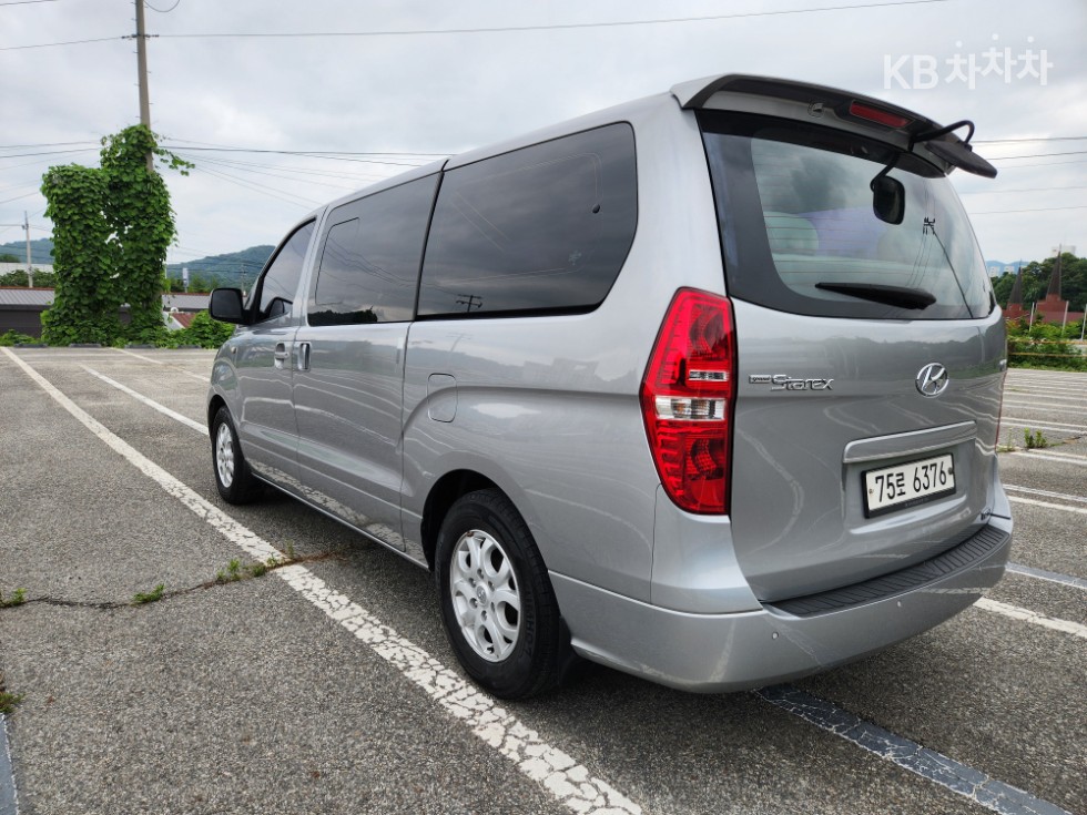 Hyundai Starex — miniaturë 6