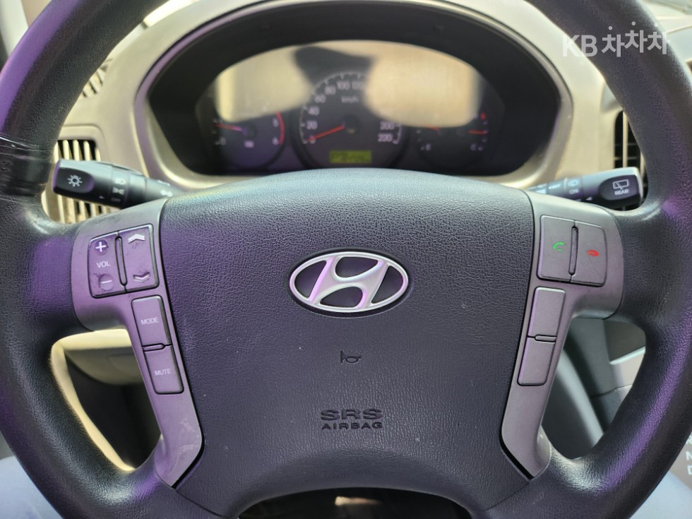 Hyundai Starex — miniaturë 8