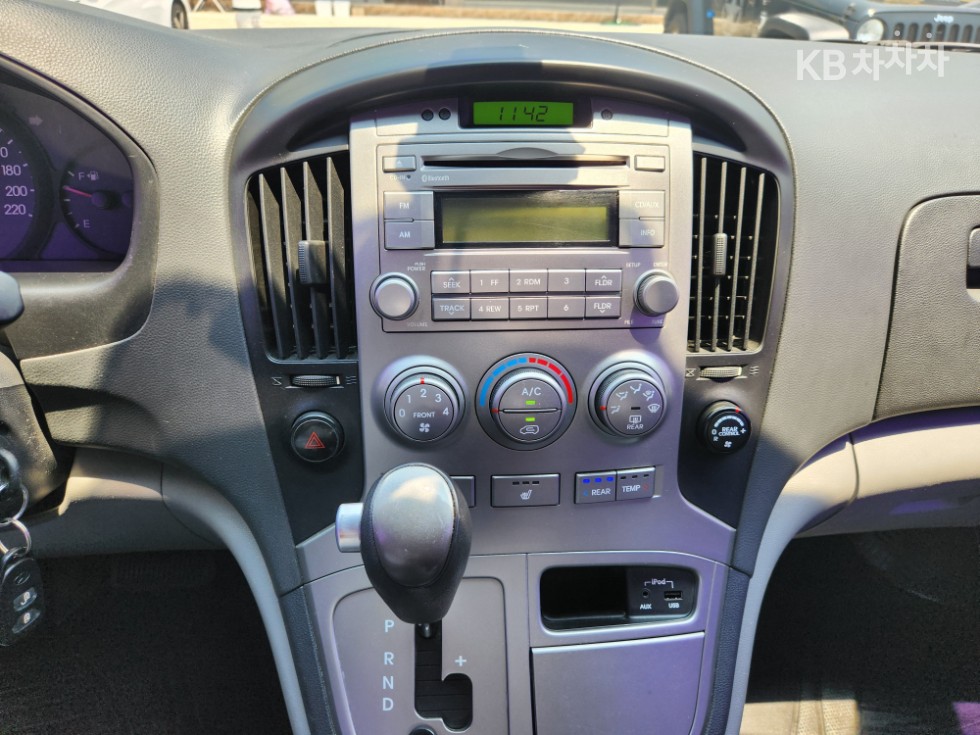 Hyundai Starex — miniaturë 9