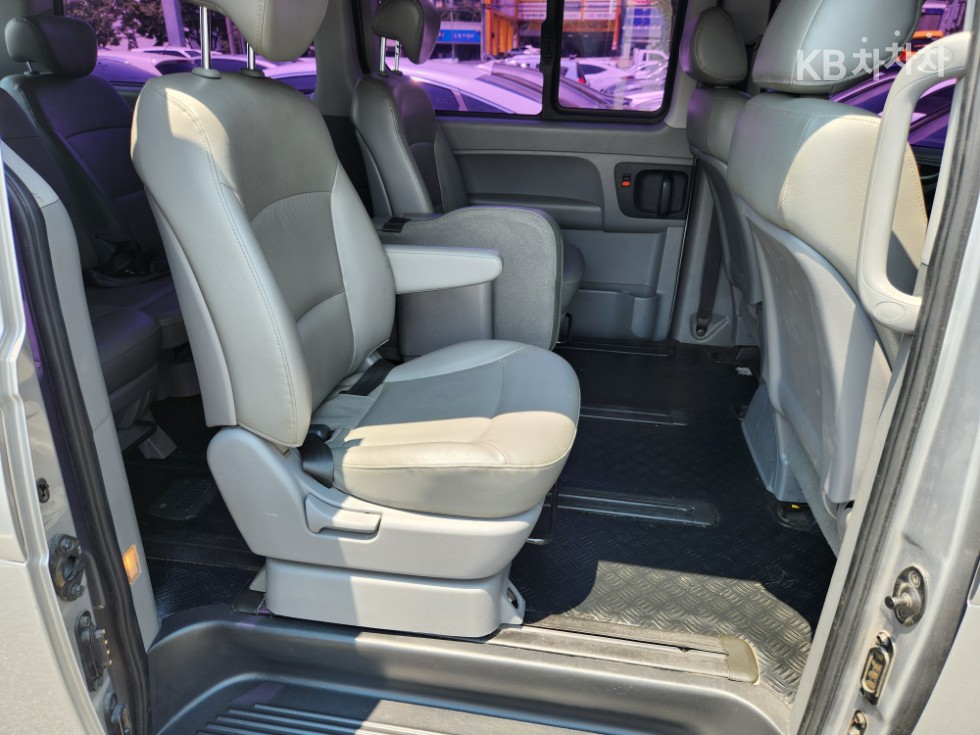Hyundai Starex — miniaturë 14