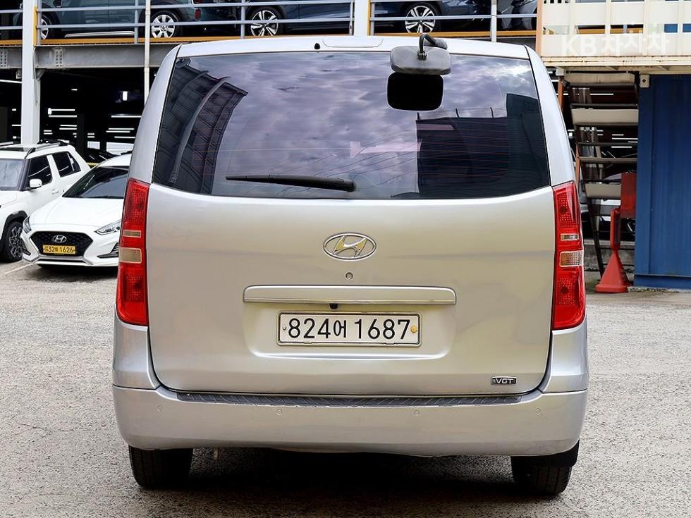 Hyundai Starex — miniaturë 3
