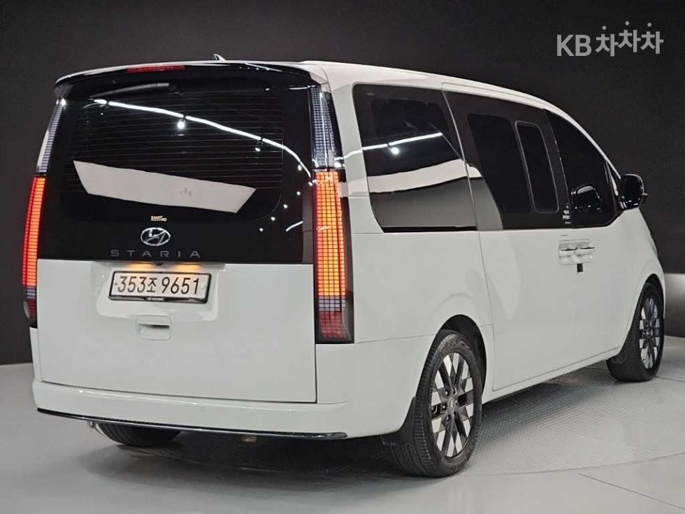 Hyundai Staria — miniaturë 4