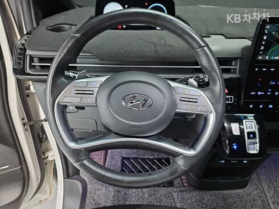 Hyundai Staria — miniaturë 9