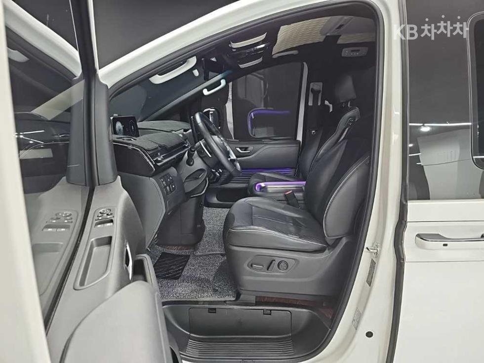 Hyundai Staria — miniaturë 11