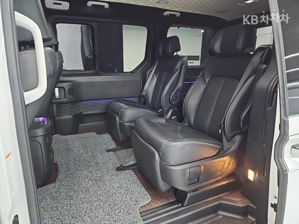 Hyundai Staria — miniaturë 12