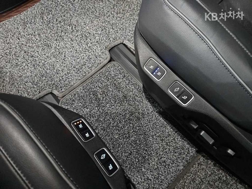 Hyundai Staria — miniaturë 15