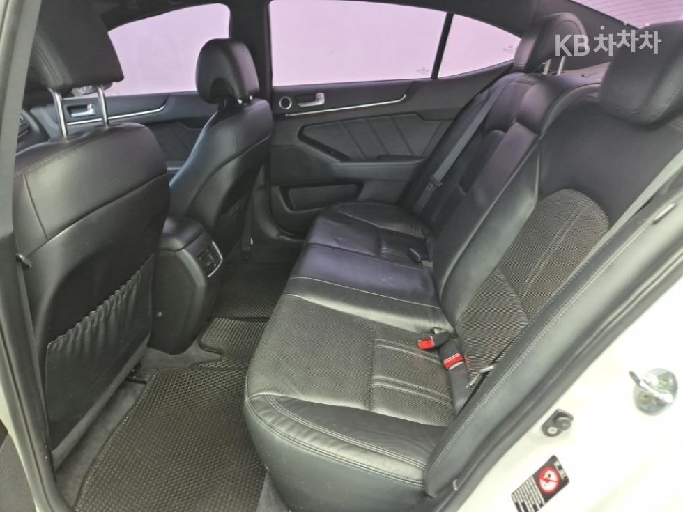 Kia K7 — miniaturë 12