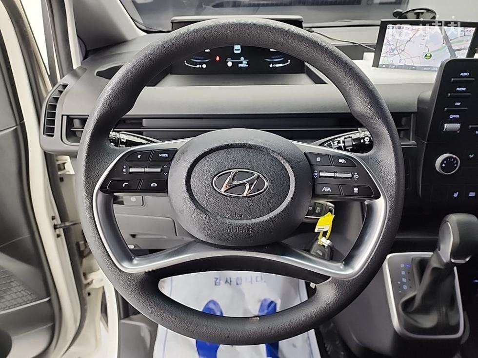 Hyundai Staria — miniaturë 9