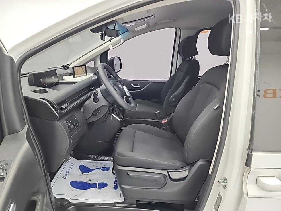 Hyundai Staria — miniaturë 11