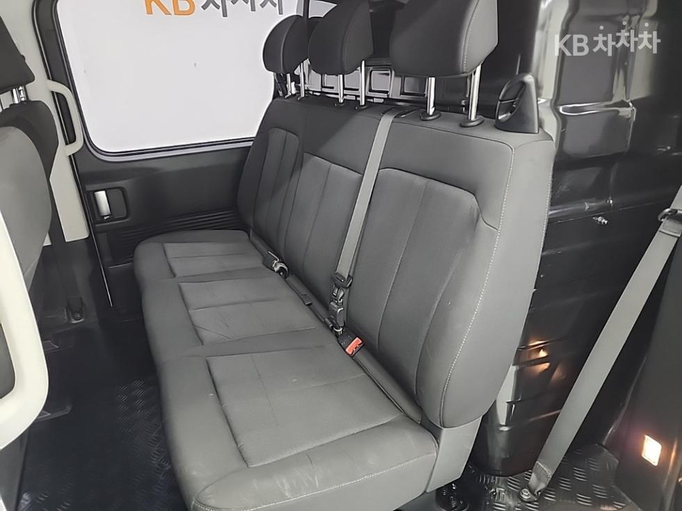 Hyundai Staria — miniaturë 12