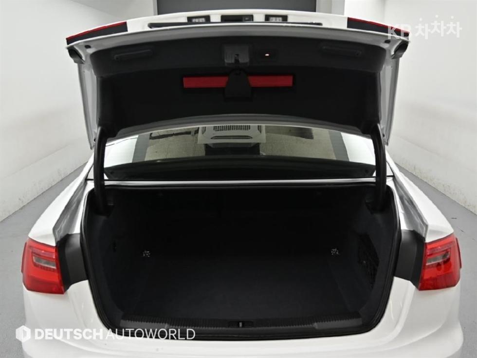 Audi A6 — miniaturë 19
