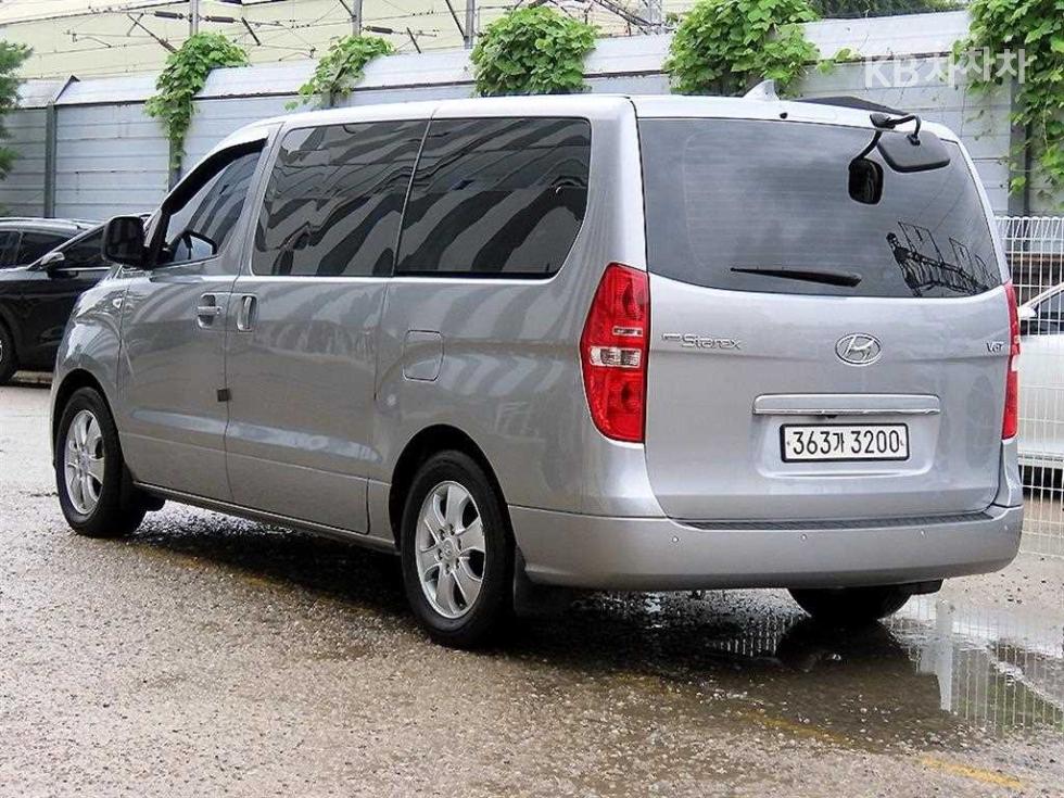 Hyundai Starex — miniaturë 3