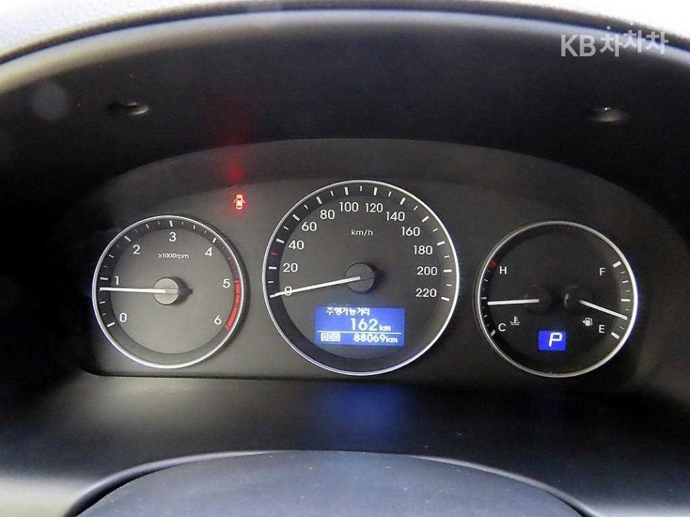 Hyundai Starex — miniaturë 10