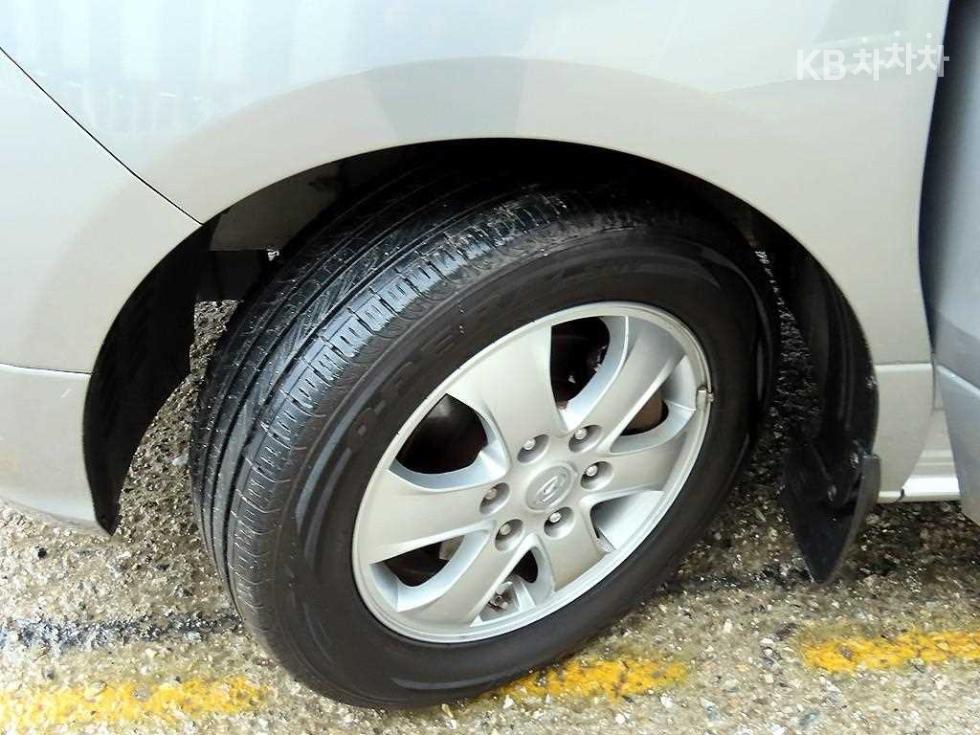 Hyundai Starex — miniaturë 20