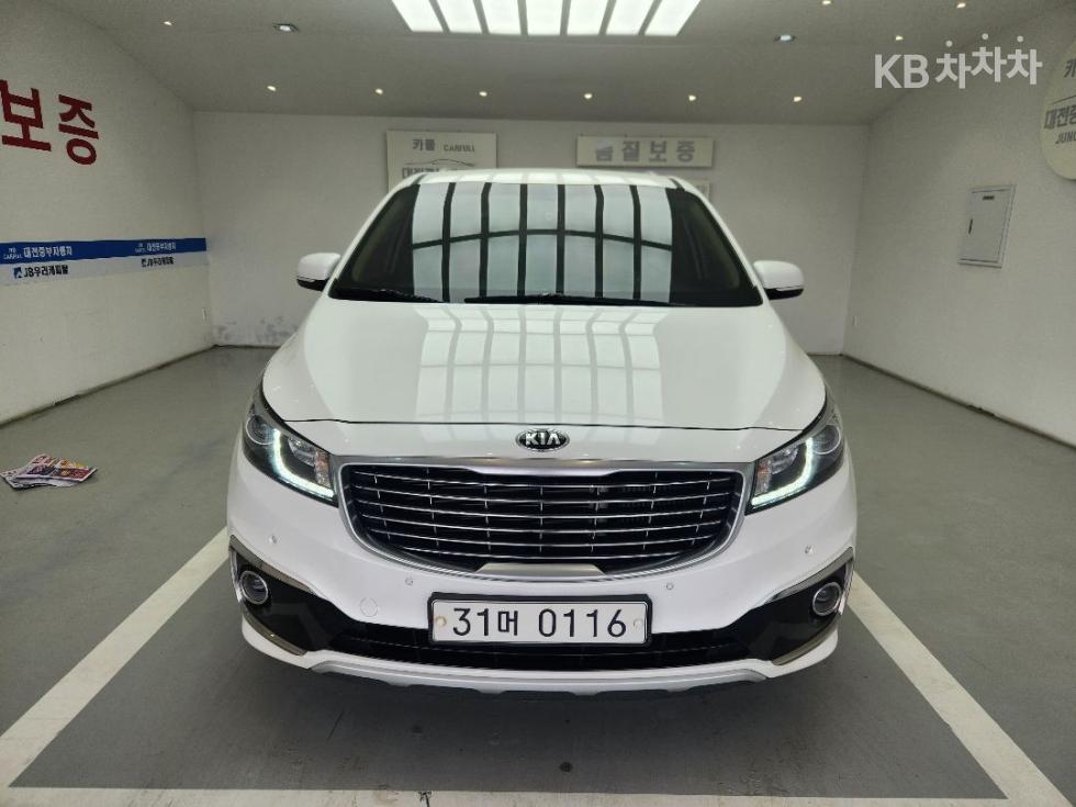 Kia Carnival — miniaturë 2