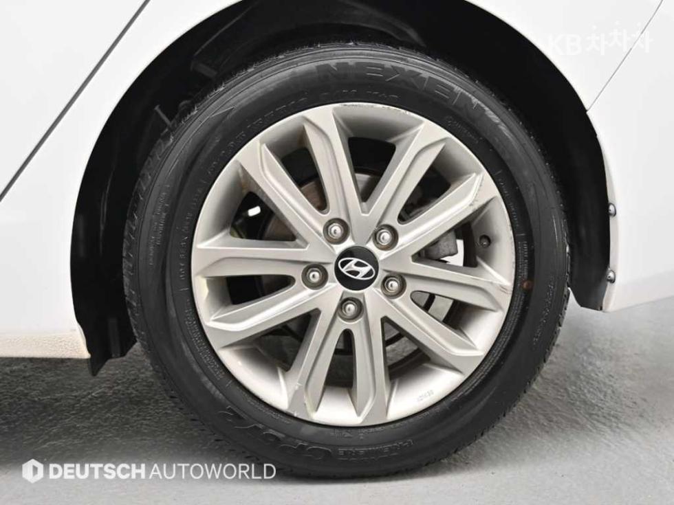 Hyundai Avante — miniaturë 5