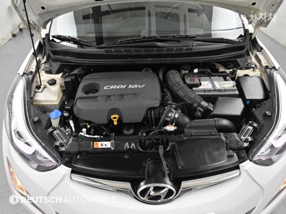 Hyundai Avante — miniaturë 6