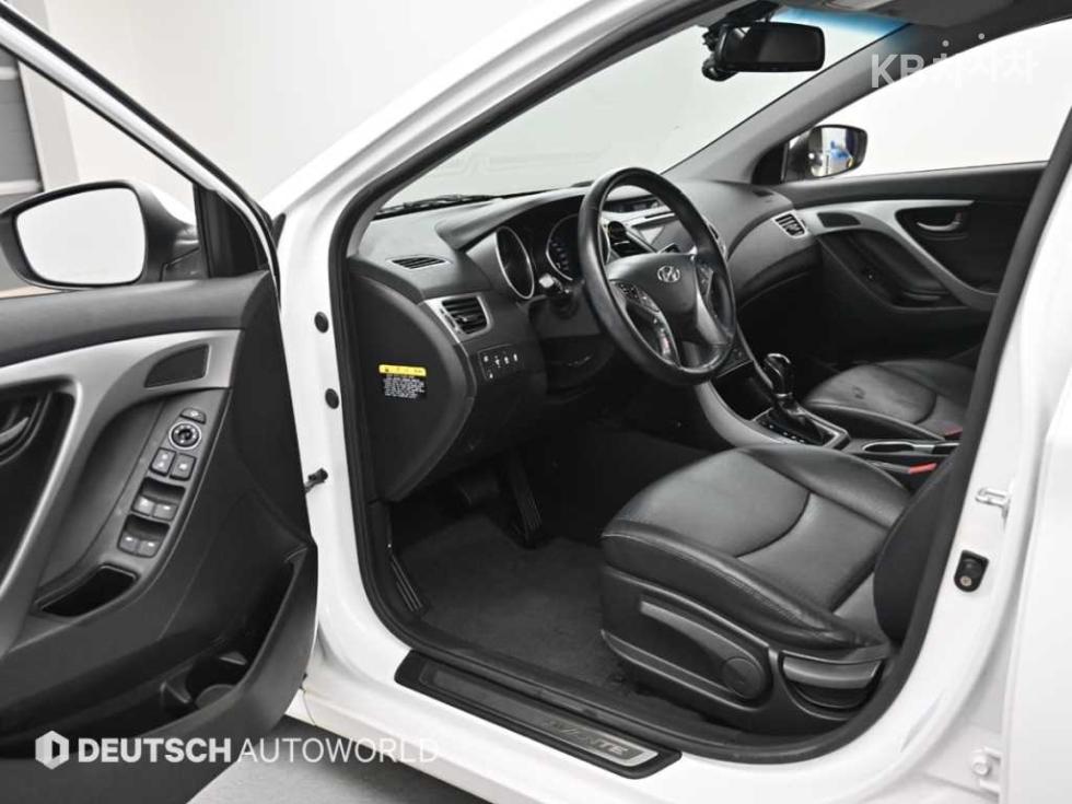 Hyundai Avante — miniaturë 11