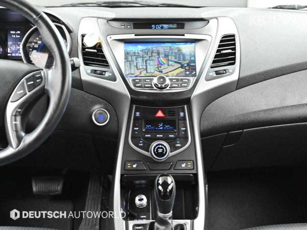 Hyundai Avante — miniaturë 14