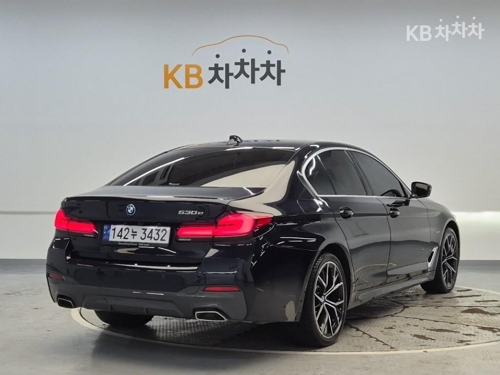 BMW 5er — miniaturë 4