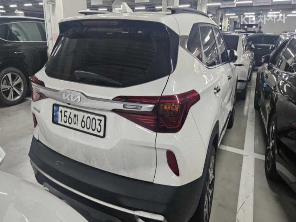 2022 Kia Used Car photo