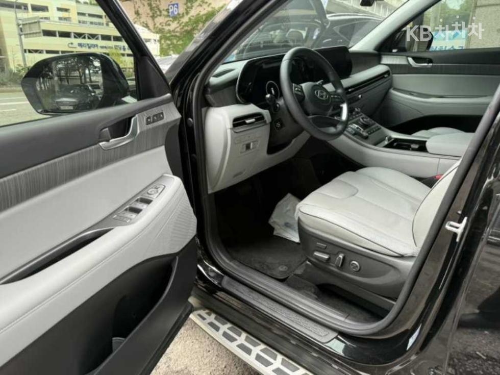 2023 Hyundai Used Car photo