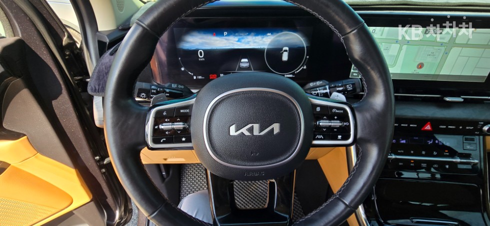 Kia Carnival — miniaturë 7