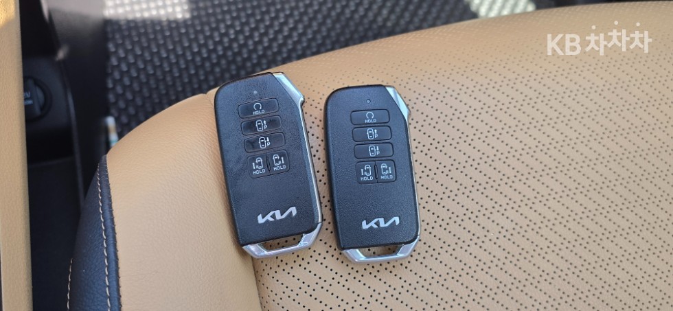 Kia Carnival — miniaturë 17
