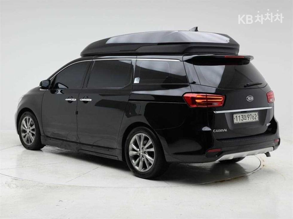 Kia Carnival — miniaturë 4