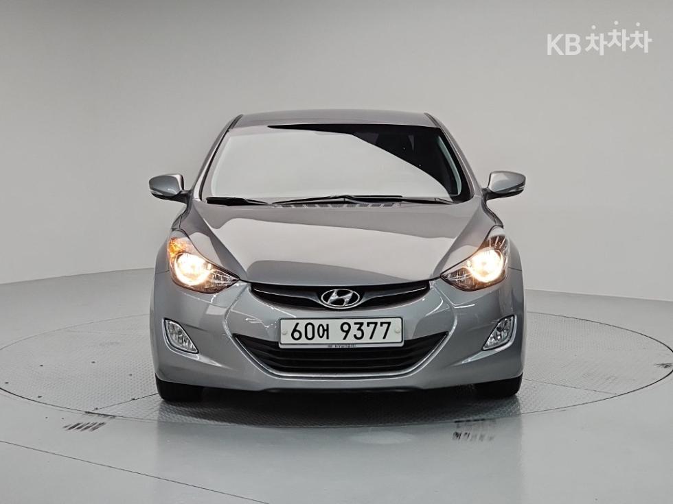 Hyundai Avante — miniaturë 2