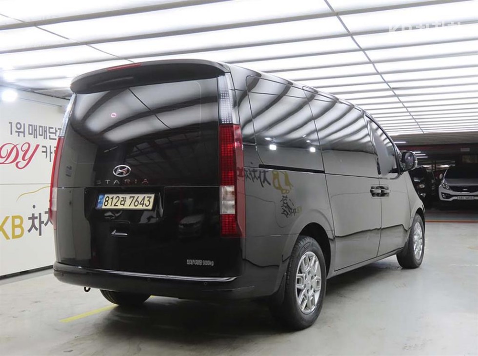 Hyundai Staria — miniaturë 4