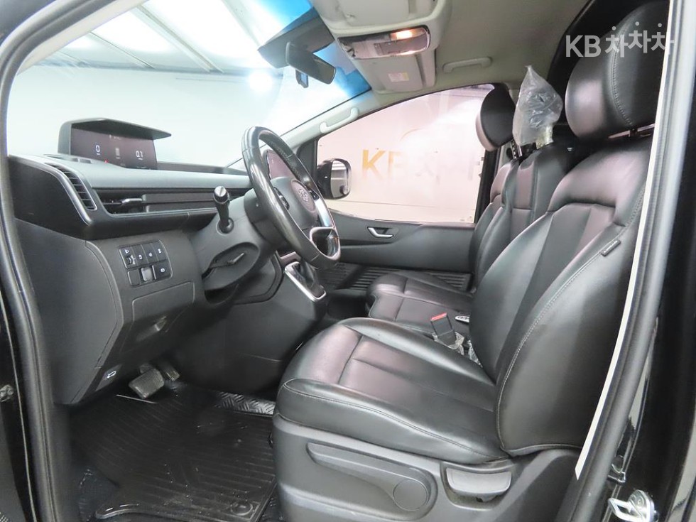 Hyundai Staria — miniaturë 5