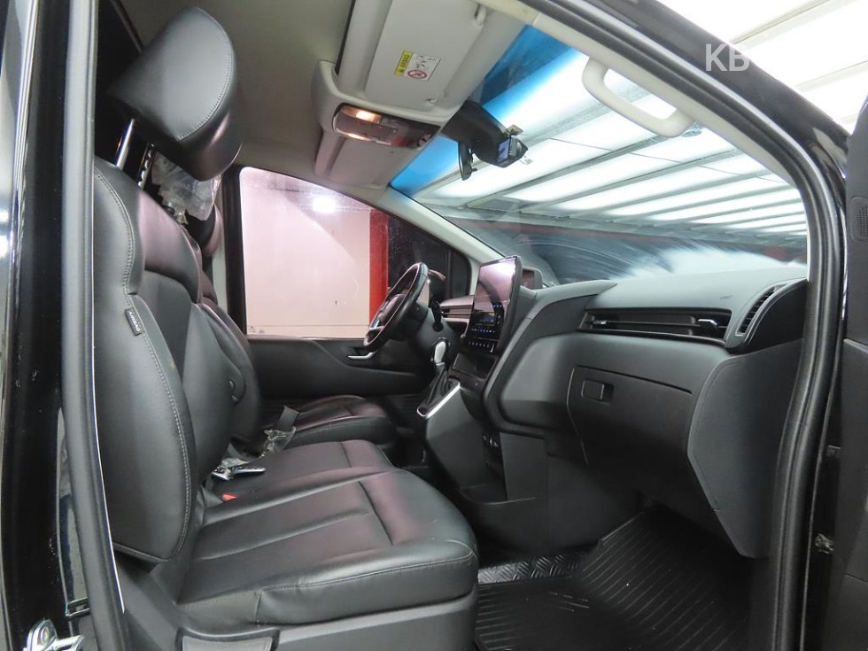 Hyundai Staria — miniaturë 6