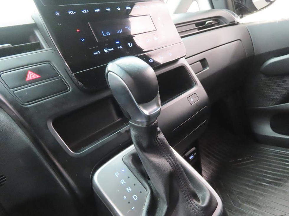 Hyundai Staria — miniaturë 10
