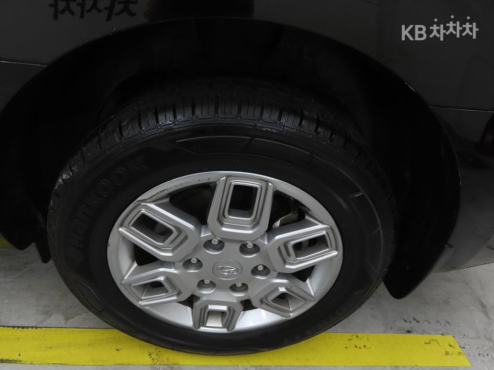 Hyundai Staria — miniaturë 20