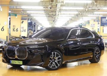 BMW 7er 740i xDrive — foto 1