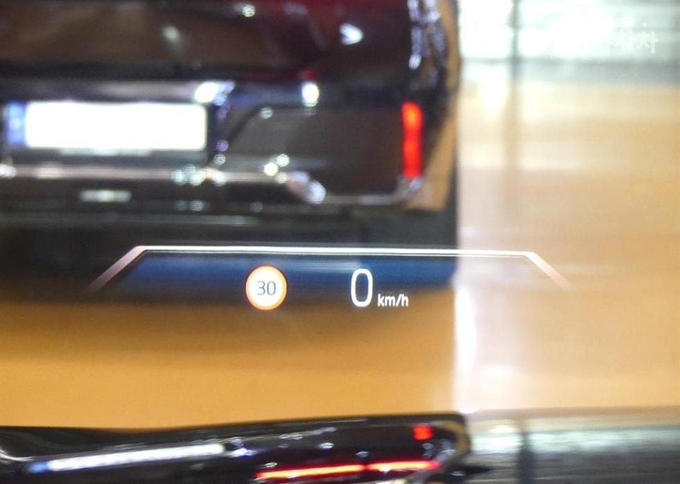BMW 7er — miniaturë 14