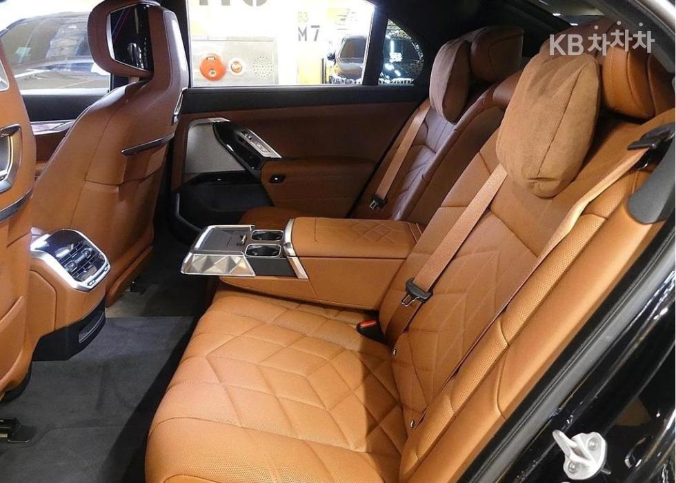 BMW 7er — miniaturë 17