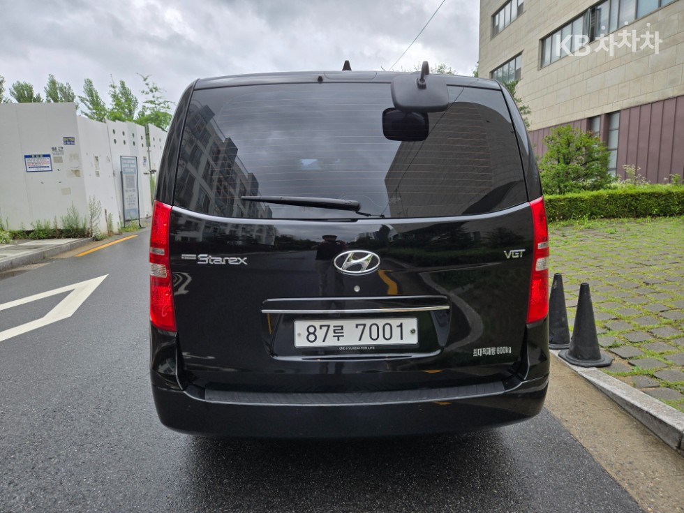 Hyundai Starex — miniaturë 4